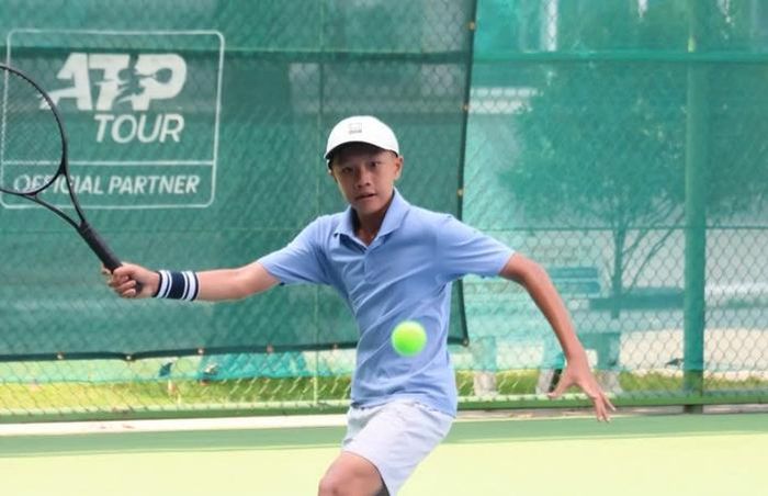 Nguyễn Tường Minh (TPHCM) - thành viên tuyển U12 Việt Nam vừa giành vé dự VCK ITF Asia 12U Team Competition tại Singapore, góp mặt tại giải đấu ATF U14 châu Á 2026