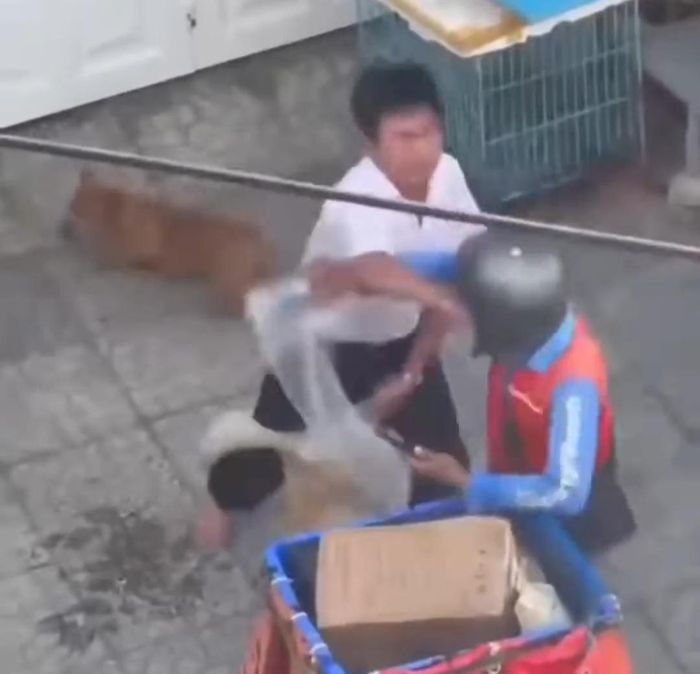  Hiện trường vụ việc. Ảnh cắt từ clip 