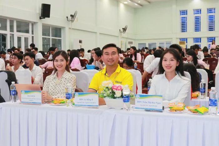 Quang cảnh buổi lễ.