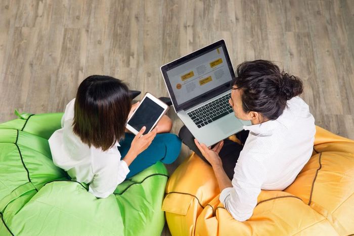 Mỗi người trẻ có một nhu cầu sử dụng Internet khác nhau (Ảnh: PV)