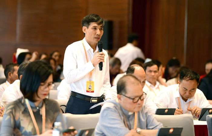 Ông Mai Văn Xuân phát biểu ý kiến tại chương trình. Ảnh: Xuân Tùng