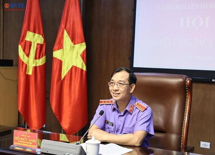 Đồng chí Hồ Đức Anh, Phó Bí thư Thường trực Đảng ủy, Phó Viện trưởng Thường trực VKSND tối cao phát biểu chỉ đạo Hội nghị.