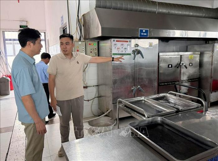 Đoàn kiểm tra liên ngành tỉnh Ninh Bình kiểm tra tại Khu công nghiệp Gia Phú.