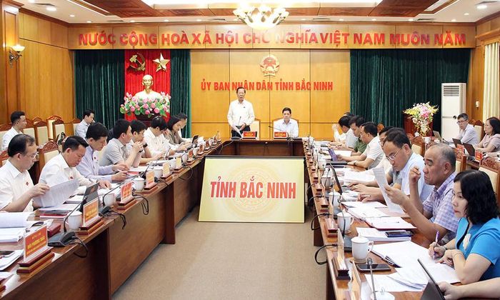 Quang cảnh buổi làm việc. 
