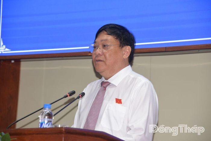 Đồng chí Phạm Thành Ngại, giải trình những ý kiến khác nhau qua thẩm tra của các Ban HĐND tỉnh và ý kiến của đại biểu HĐND tỉnh thảo luận nội dung tại các Tổ.