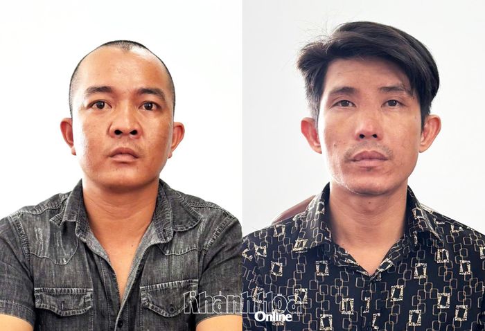 Hai đối tượng: Từ Văn Hùng (bên trái) và Lê Văn Tuấn lúc bị bắt.