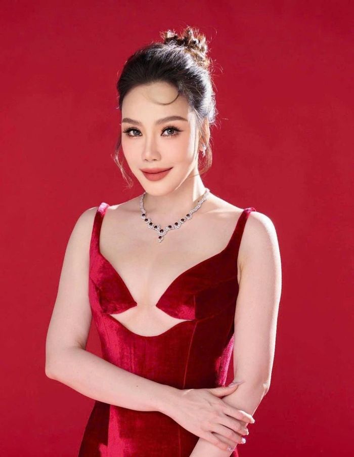 Ca sĩ Hồ Quỳnh Hương.