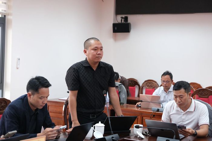Nhà báo, phóng viên nêu các vấn đề quan tâm tại hội nghị