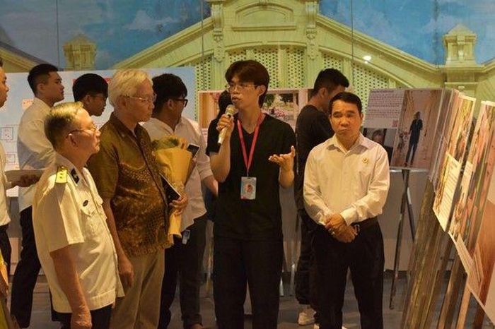 Ban Tổ chức dự án thuyết minh không gian trưng bày cho khách mời