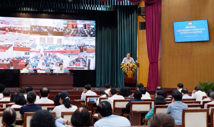 Quang cảnh hội nghị tiếp xúc cử tri. Ảnh: Hoa Lê