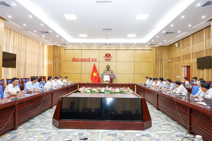 Quang cảnh cuộc họp