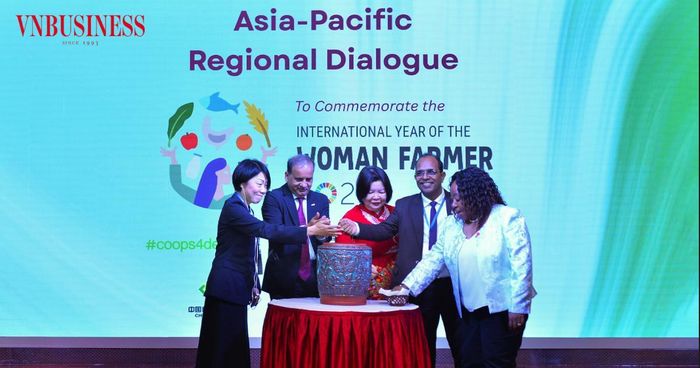 The “Roots and Renewal” ceremony takes place at the conference. 