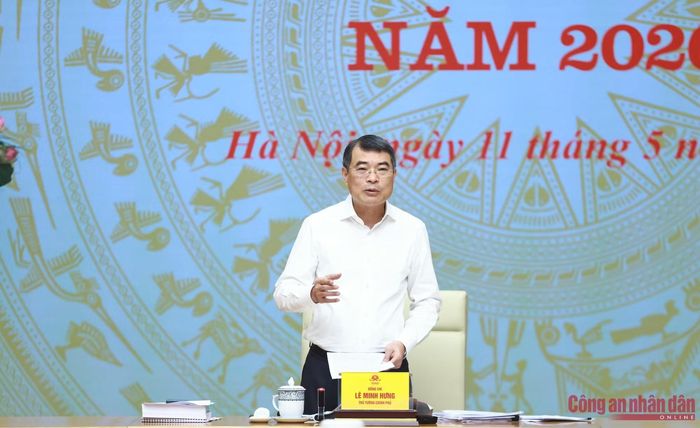 Thủ tướng Chính phủ Lê Minh Hưng chủ trì phiên họp.