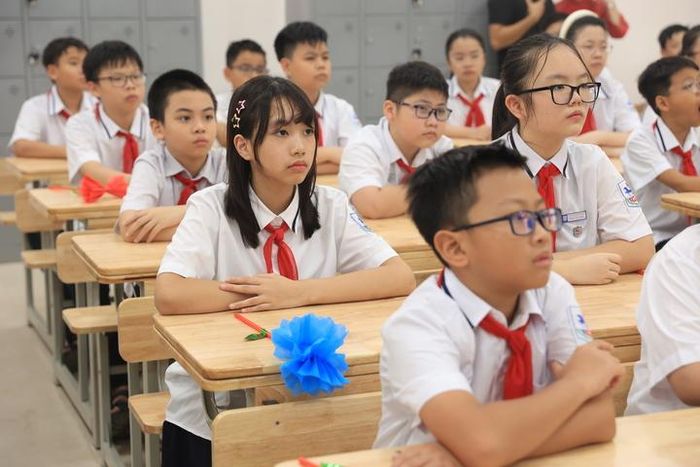 Từ 15/5, Bộ GD&ĐT cho phép trường học đề nghị “nới khung” dạy thêm quá 2 tiết mỗi môn/tuần nếu học sinh có nhu cầu. (Ảnh minh họa)