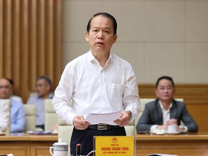 Bộ trưởng Bộ Tư pháp Hoàng Thanh Tùng phát biểu. Ảnh: VGP/Nhật Bắc