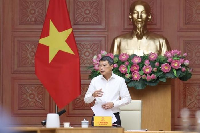 Thủ tướng nhấn mạnh, Bộ Tư pháp có trách nhiệm rất lớn, vai trò quan trọng để pháp luật, thể chế thực sự là một đột phá chiến lược, phục vụ phát triển đất nước, tăng trưởng 2 con số. Ảnh: VGP/Nhật Bắc