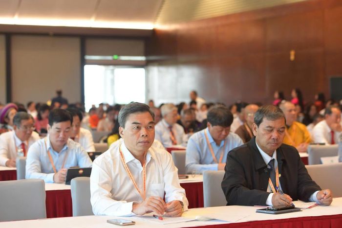 Quang cảnh Trung tâm thảo luận số 5