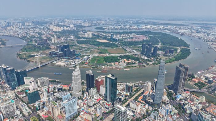 Luật đô thị đặc biệt không phải ưu đãi hay trao nhiều đặc quyền nhất cho TP.HCM mà là phải xác lập đúng thẩm quyền, đúng nguồn lực, đúng trách nhiệm và đúng cơ chế kiểm soát. Ảnh: THUẬN VĂN