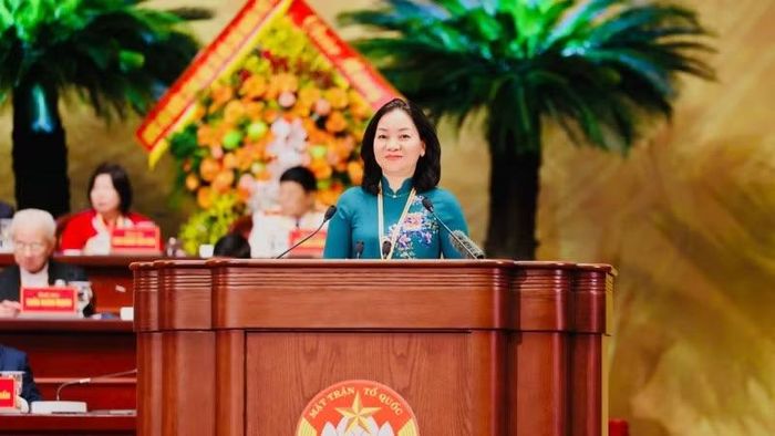 Phó Chủ tịch Thường trực Ủy ban Mặt trận Tổ quốc Việt Nam Thành phố Hồ Chí Minh Trương Thị Bích Hạnh đã trình bày tham luận tại Đại hội.