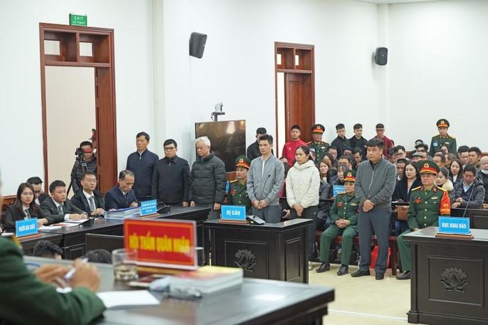 Toàn cảnh phiên tòa sơ thẩm