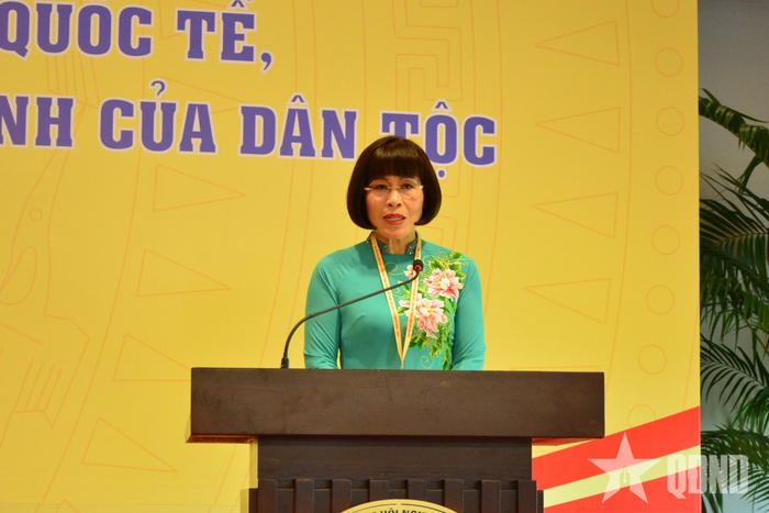 Đồng chí Phan Bích Thiện, Ủy viên Ủy ban Trung ương MTTQ Việt Nam, Chủ tịch Diễn đàn Phụ nữ Việt Nam tại châu Âu, Phó chủ tịch Hiệp hội người Việt Nam tại Hungary.