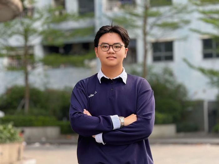 Vũ Việt Tiến (năm thứ hai, ngành Khoa học Máy tính, ĐH Bách khoa Hà Nội).