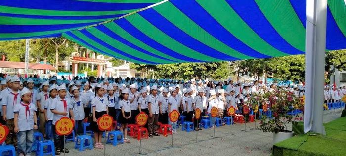 Một buổi sinh hoạt giữa giờ tại trường Tiểu học - THCS Quyết Tâm.