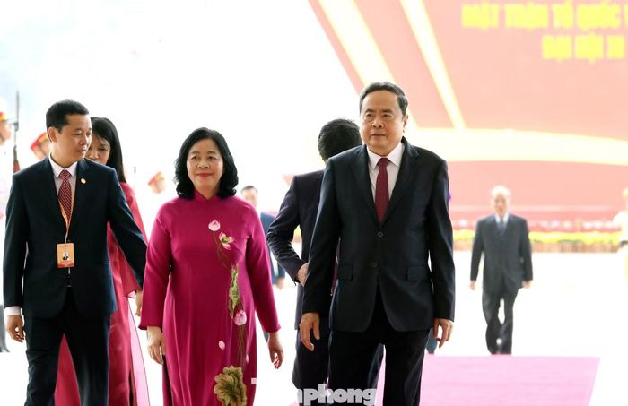  Chủ tịch Quốc hội Trần Thanh Mẫn đến dự khai mạc đại hội. Ảnh: Như Ý. 