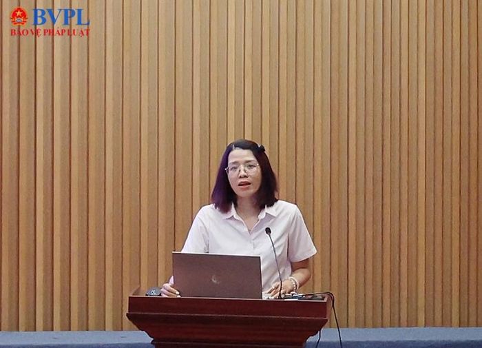  Báo cáo viên thuộc Tập đoàn VNPT hướng dẫn nội dung tập huấn tại Hội nghị.