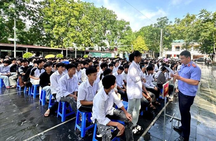  Buổi tuyên truyền diễn ra sôi nổi, thu hút sự tham gia tích cực của các em học sinh.