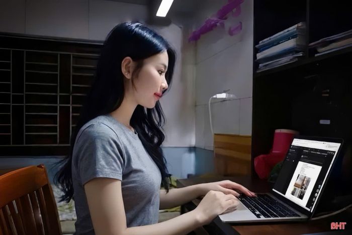 Người dân cần thận trọng kiểm tra thông tin tài khoản trước khi giao dịch mua hàng thanh lý qua mạng.