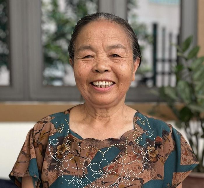 Từ ngày có nhà mới, tinh thần bà Phạm Thị Bổng phấn chấn hơn