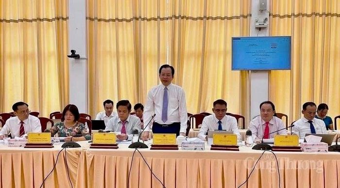 Ông Vương Quốc Nam, Phó Chủ tịch UBND TP. Cần Thơ phát biểu tại buổi làm việc với Tập đoàn Điện lực Kansai (Nhật Bản) và AEONMALL Việt Nam vào chiều 10/4.