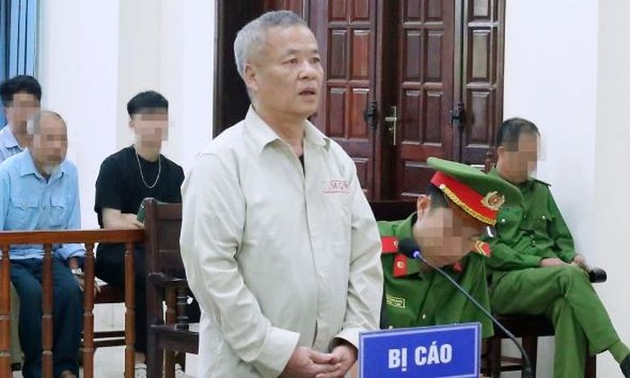 Bị cáo Nguyễn Duy Lan tại tòa.