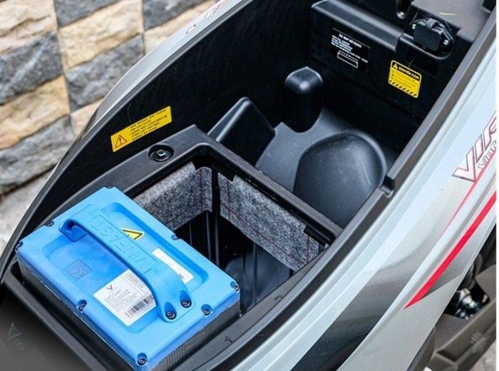 Hầu hết xe máy điện VinFast đều có pin sạc rời (Ảnh: Facebook).