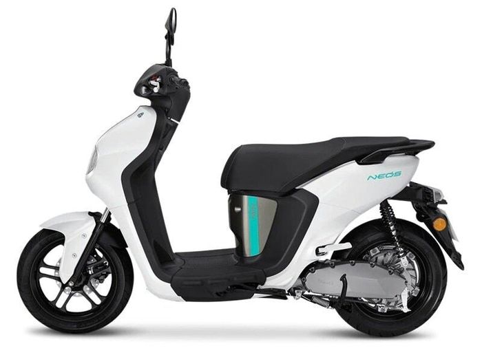 Yamaha NEO’s sở hữu kết cấu pin sạc rời thuận tiện