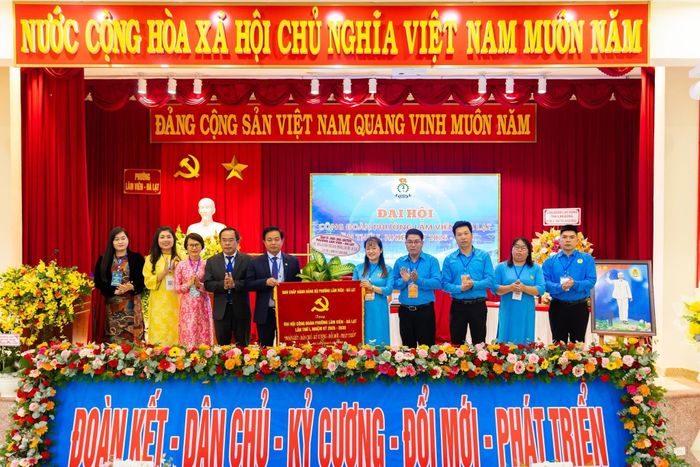 Ra mắt Ban Chấp hành Công đoàn phường Lâm Viên - Đà Lạt