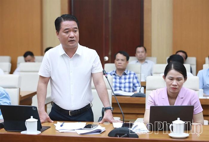 Lãnh đạo Bệnh viện Đa khoa tỉnh Phú Thọ phát biểu tại hội nghị.