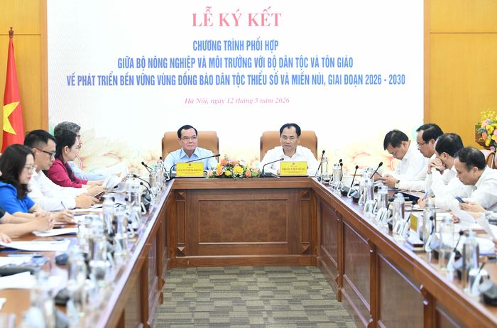 Quang cảnh lễ ký kết