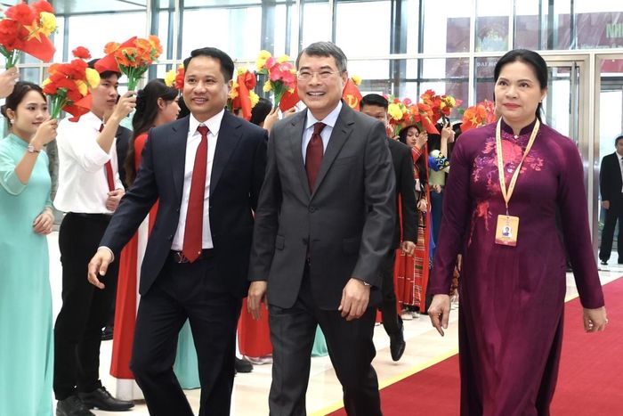 Thủ tướng Chính Phủ Lê Minh Hưng tới tham dự phiên khai mạc.