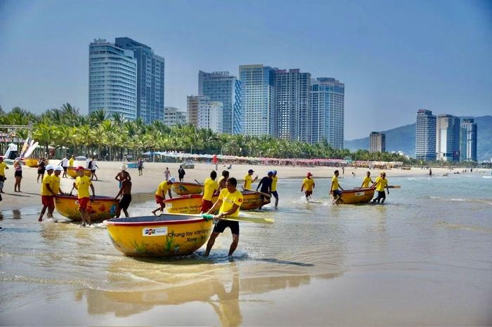 Giữ gìn môi trường biển và kiểm soát sức chịu tải đô thị đang trở thành bài toán trọng tâm trong chiến lược phát triển lâu dài của Đà Nẵng.