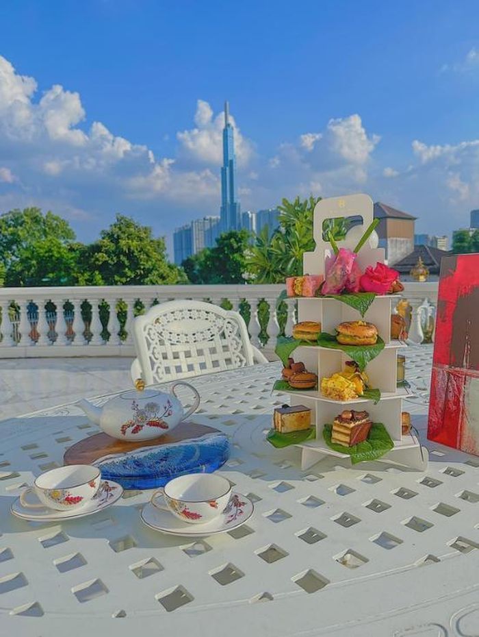 View ban công từ biệt thự của gia đình Lan Khuê. 