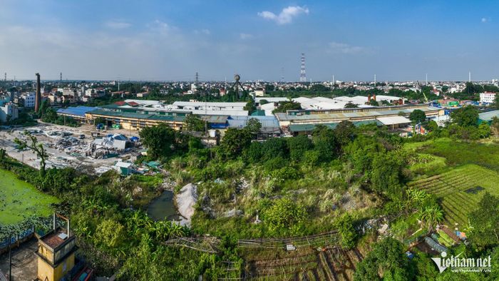 Dự án Khu đô thị Vibex diện tích gần 50ha tại phường Đông Ngạc (Hà Nội) nằm đắp chiếu sau 15 năm chậm tiến độ. Ảnh: Thạch Thảo