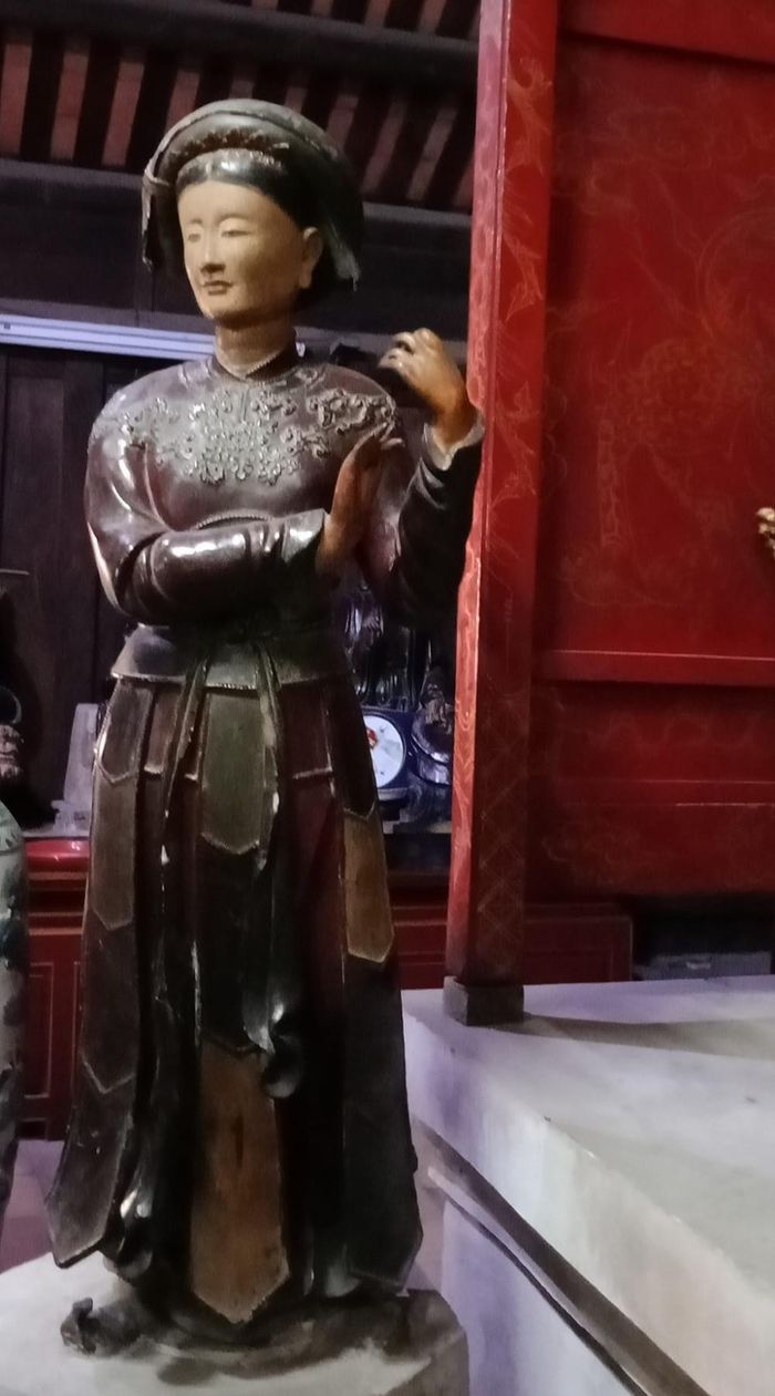 Điều làm nên giá trị đặc biệt của tượng Ngọc Nữ là tính chân dung rõ nét. Ảnh: Minh Hạnh