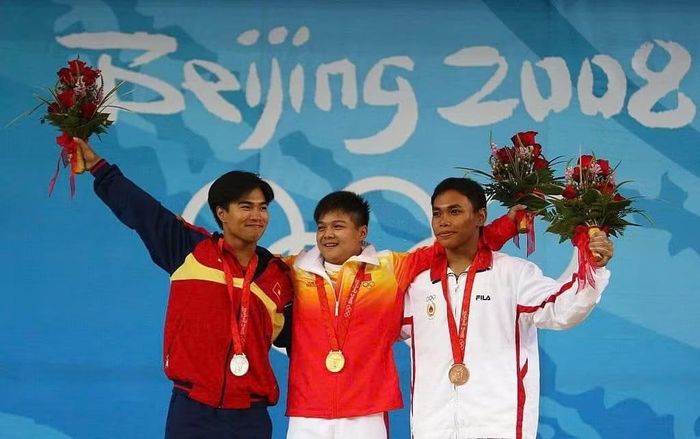 Hoàng Anh Tuấn xuất sắc giành tấm Huy chương bạc đầu tiên cho cử tạ Việt Nam.