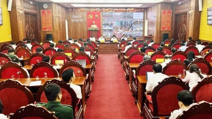 Quang cảnh hội nghị tại trụ sở Tỉnh ủy Quảng Trị ở phường Đồng Hới.