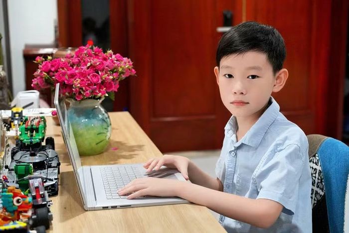 Em Kiều Tuấn Khôi (lớp 4) chinh phục mức điểm 7.5 IELTS, ngay trong lần thi đầu tiên.
