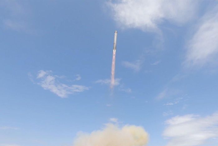Phóng thử tên lửa đạn đạo liên lục địa (ICBM) nhiên liệu lỏng nặng nhất thế giới RS-28 Sarmat.Nguồn: Kênh Telegram Bộ Quốc phòng Nga