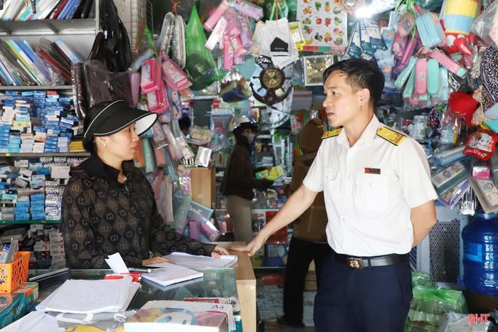 Công ty TNHH Thương mại dịch vụ tổng hợp Ngọc Thảo (phường Sông Trí) thành lập sau khi Nghị quyết số 68-NQ/TW về phát triển kinh tế tư nhân được triển khai.