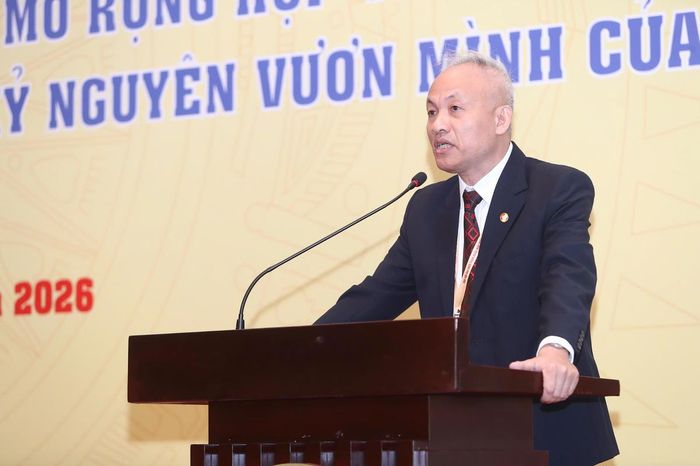 Giáo sư, Viện sĩ Nguyễn Quốc Sỹ phát biểu tại phiên thảo luận Tổ số 4 - phiên làm việc đầu tiên của Đại hội đại biểu toàn quốc Mặt trận Tổ quốc Việt Nam lần thứ XI, nhiệm kỳ 2026-2031. Ảnh: Lê Khánh
